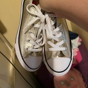 Girls size 2 gold converse!